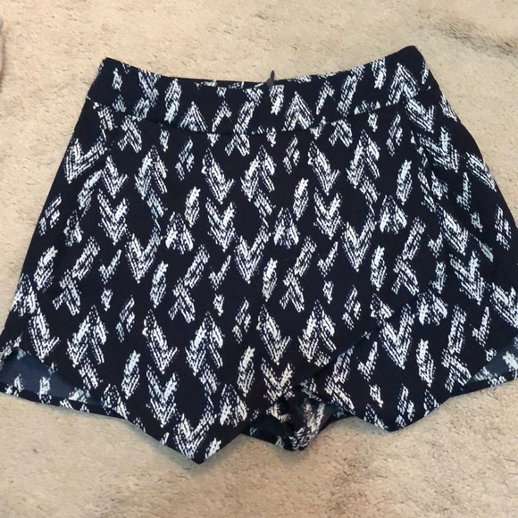 DESIGN LAB Two Piece Set - Picture 4 of 4